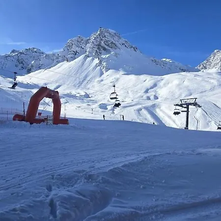 Le Cocon Du Glacier - Val Claret - Skis Aux Pieds